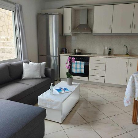 Baso Hilltop Apartments Argászi Kültér fotó